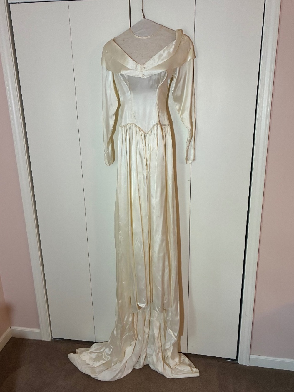 Handmade 1920 Satin Wedding No tags Approximate size XS Elegant but aged